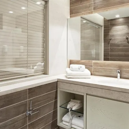 Atlantica Aegean Blue 5* Κολύμπια